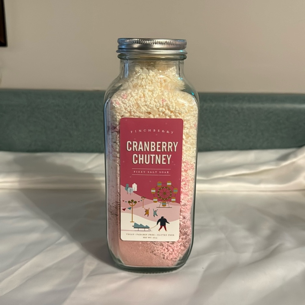 Finchberry bath soak —- Cranberry Chutney